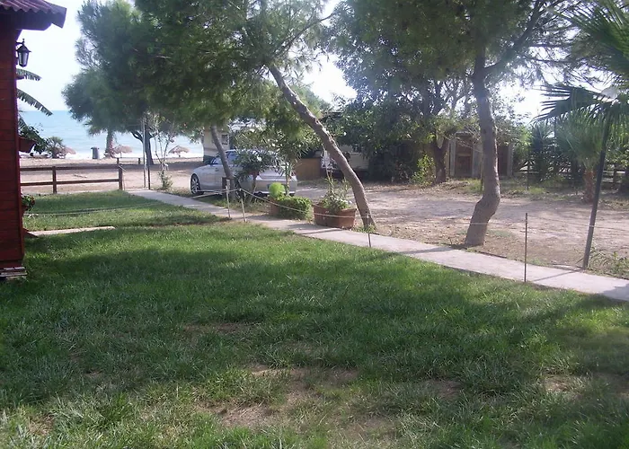 Pensión Valoroso Village